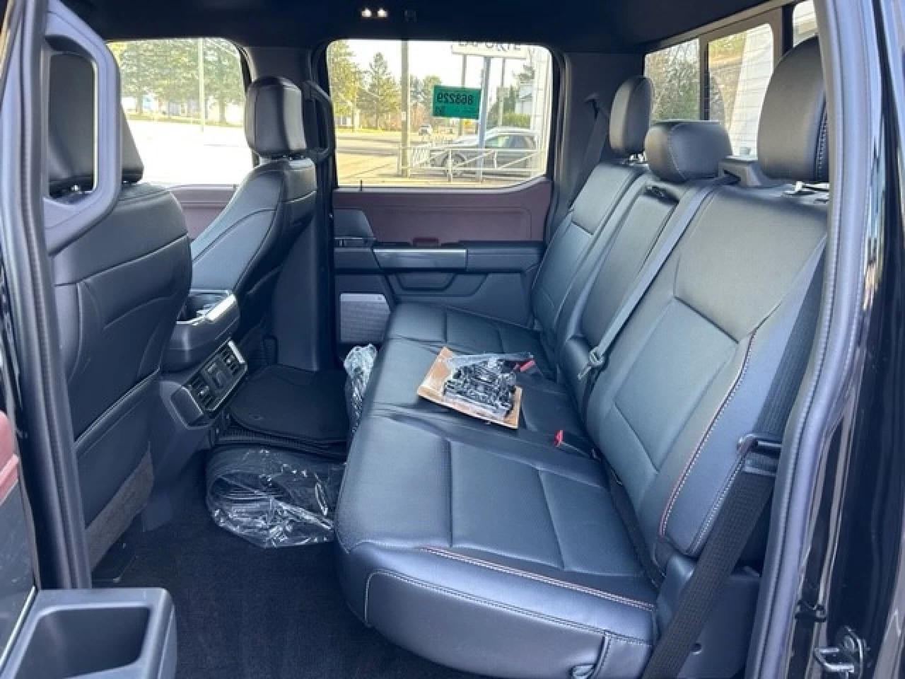 2022 Ford F-150 LARIAT Main Image