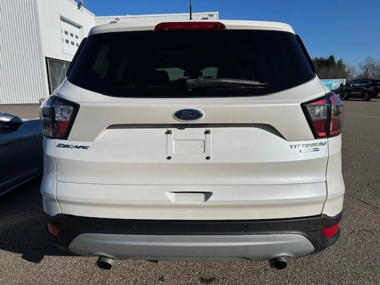2017 Ford Escape Titanium AWD Image principale