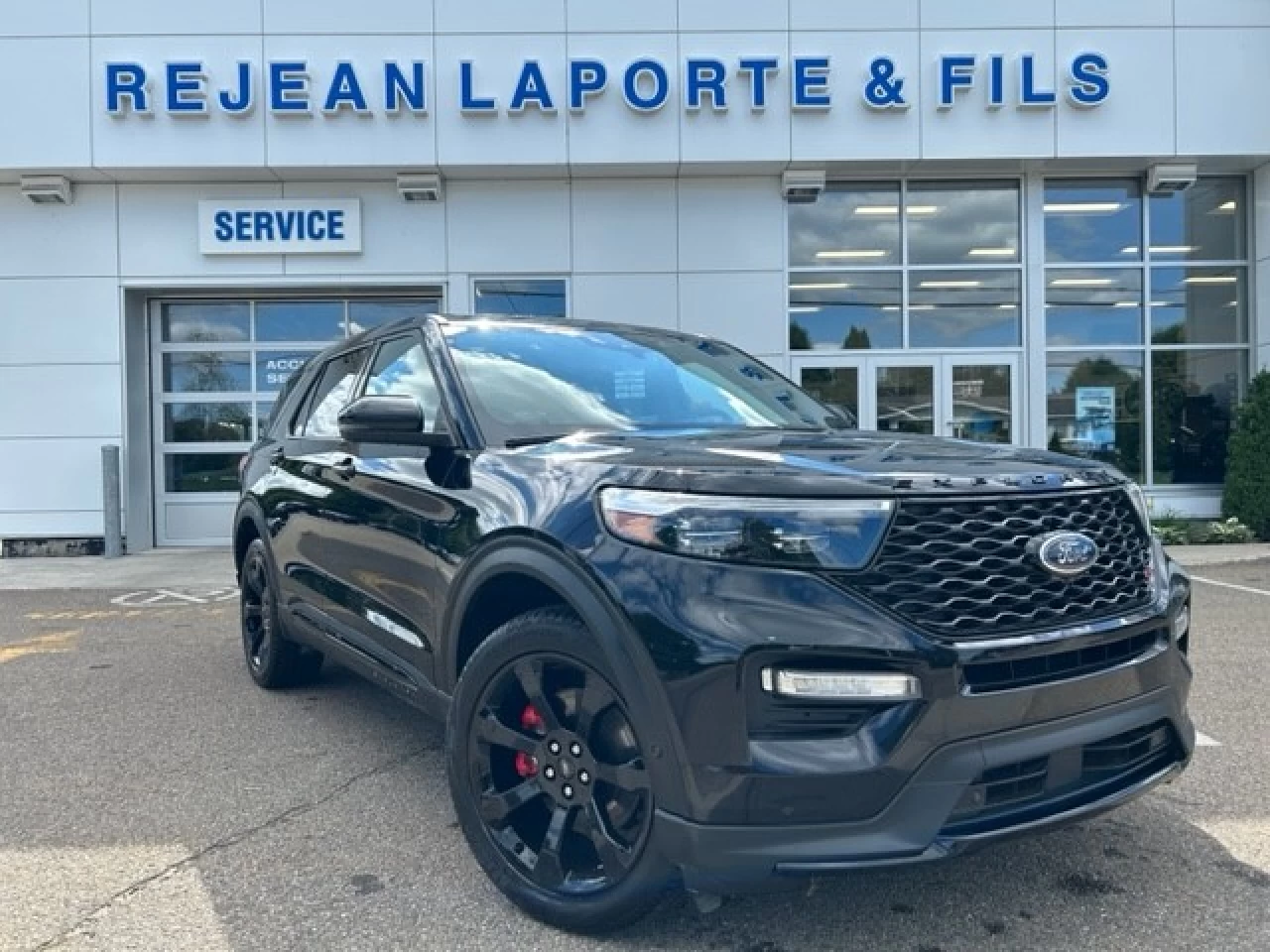 2022 Ford Explorer ST Image principale
