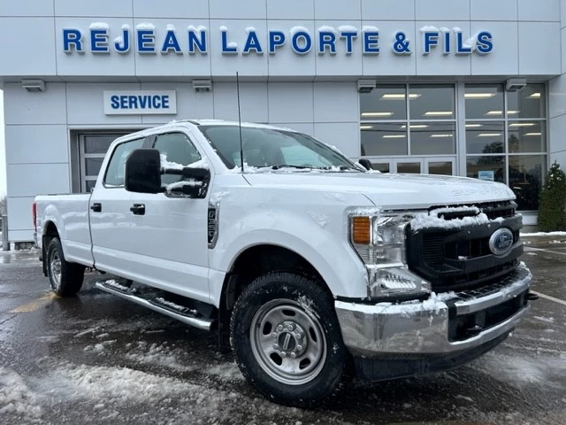 Ford Super Duty F-350 à roues arrière simples XL 2021