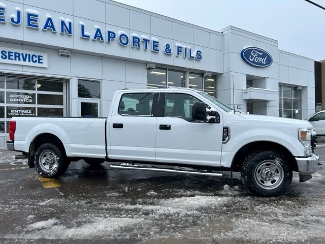 Ford Super Duty F-350 à roues arrière simples XL 2021