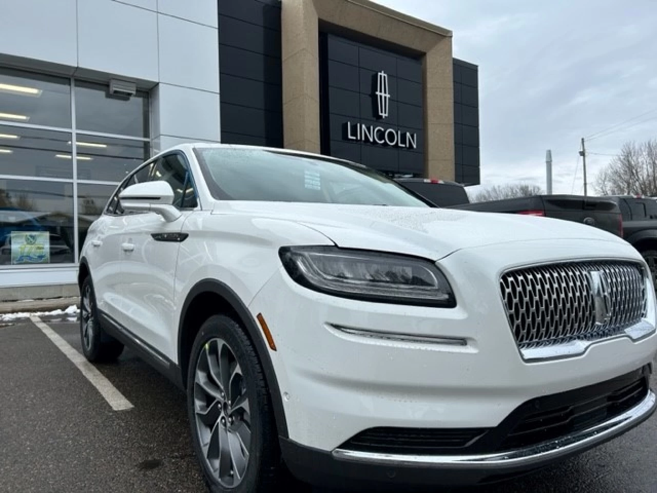 2023 Lincoln Nautilus Reserve Main Image