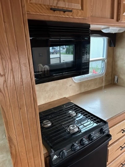 2005 Keystone Challenger 32TPK 
