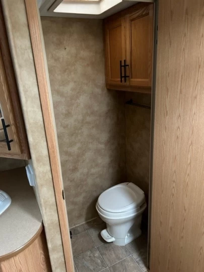 2005 Keystone Challenger 32TPK 