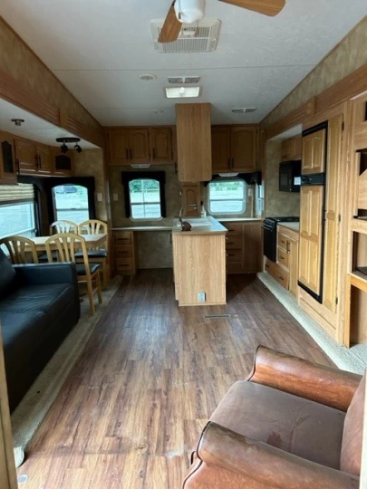 2005 Keystone Challenger 32TPK 