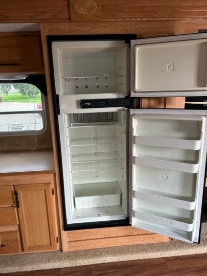 2005 Keystone Challenger 32TPK 