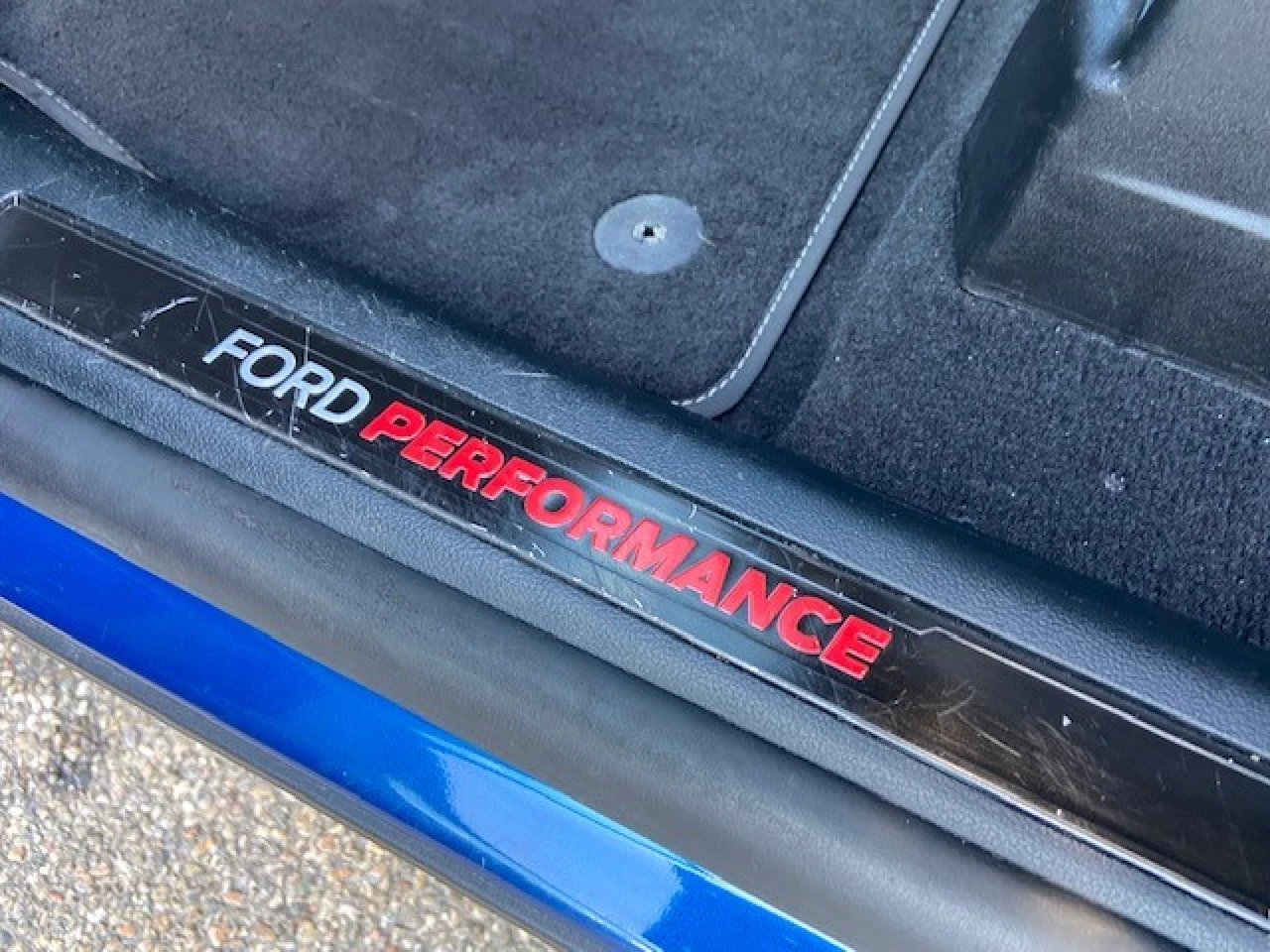2021 Ford Explorer ST Image principale