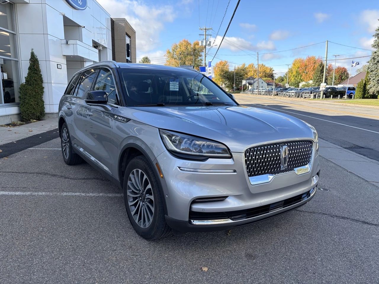 2022 Lincoln Aviator Reserve V6 BITURBO 200A TOIT PANORAMIQUE https://www.rejeanlaportelincoln.com/resize/b990ff35b810a3abc0cc817b2ca24889-1