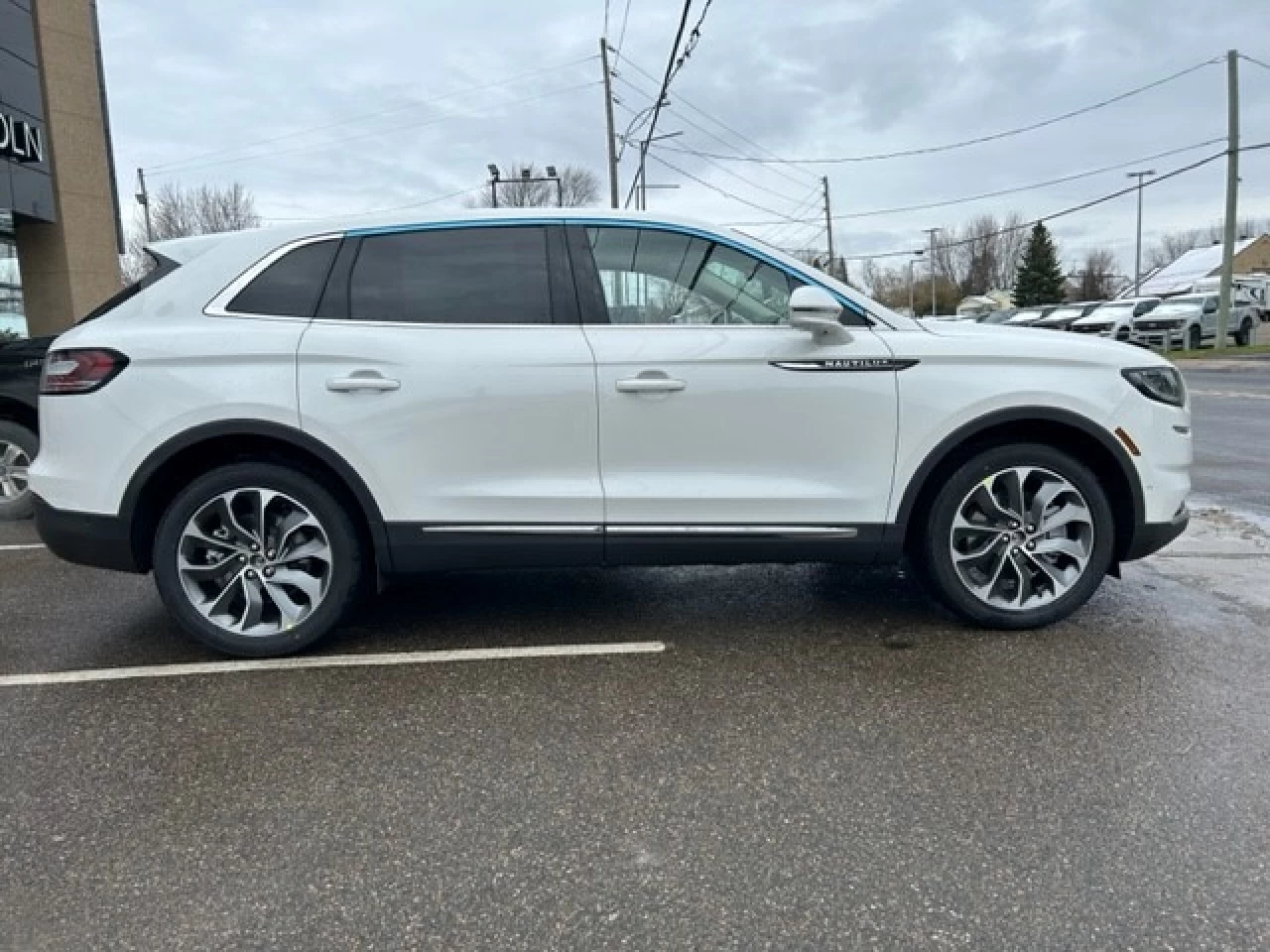 2023 Lincoln Nautilus Reserve Main Image