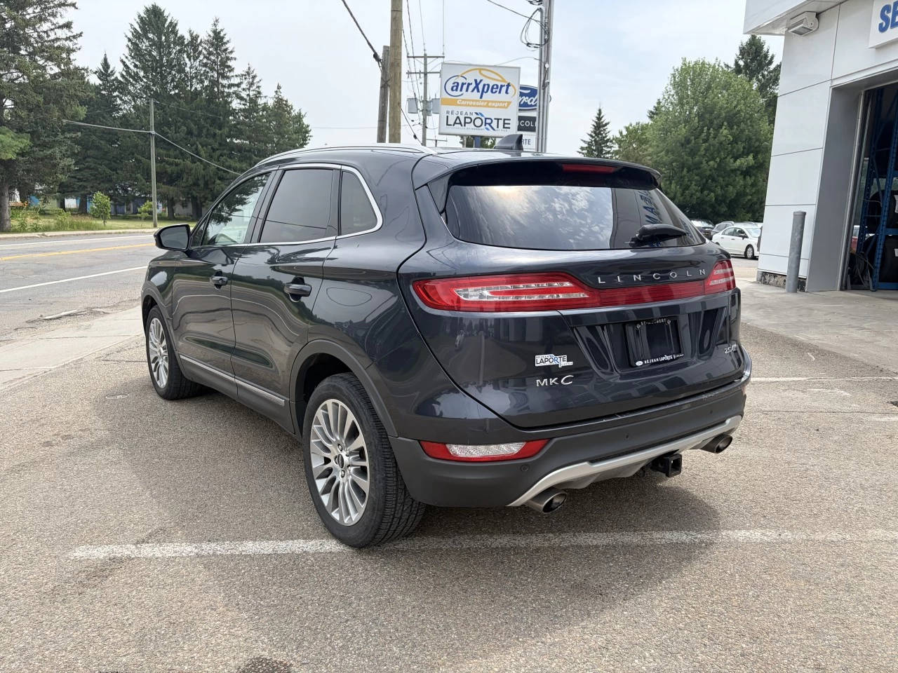 2015 Lincoln MKC AWD TOIT OUVRANT CUIR CAMÉRA DE RECUL BLUETOOTH https://www.rejeanlaportelincoln.com/resize/b990ff35b810a3abc0cc817b2ca24889-1